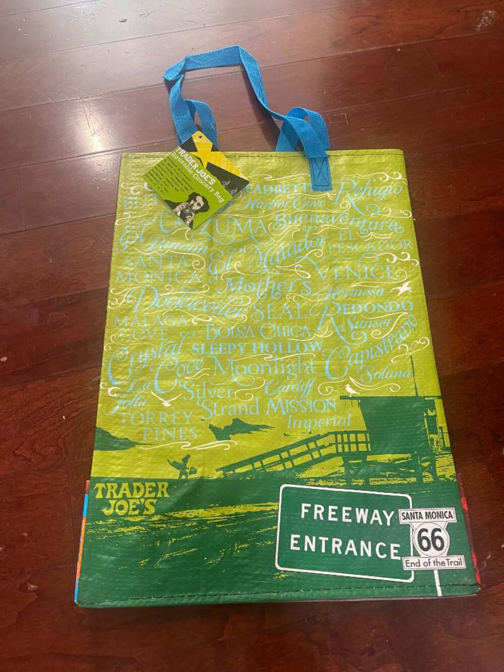 Trader Joe's 2017 California Santa Monica Reusable Bag NWT - Picture 2 of 6